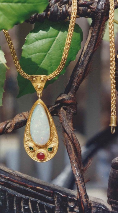 22k Opal Ruby Diopside 22k Chain 22k Opal Ruby Diopside 22k Chain
